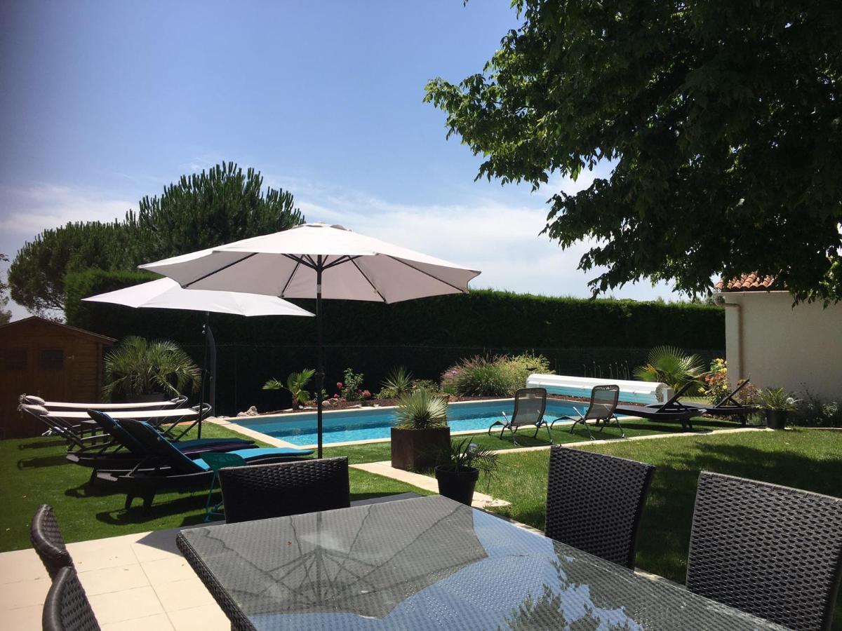 Domaine De La Vigne Bed & Breakfast Cadalen Exterior photo